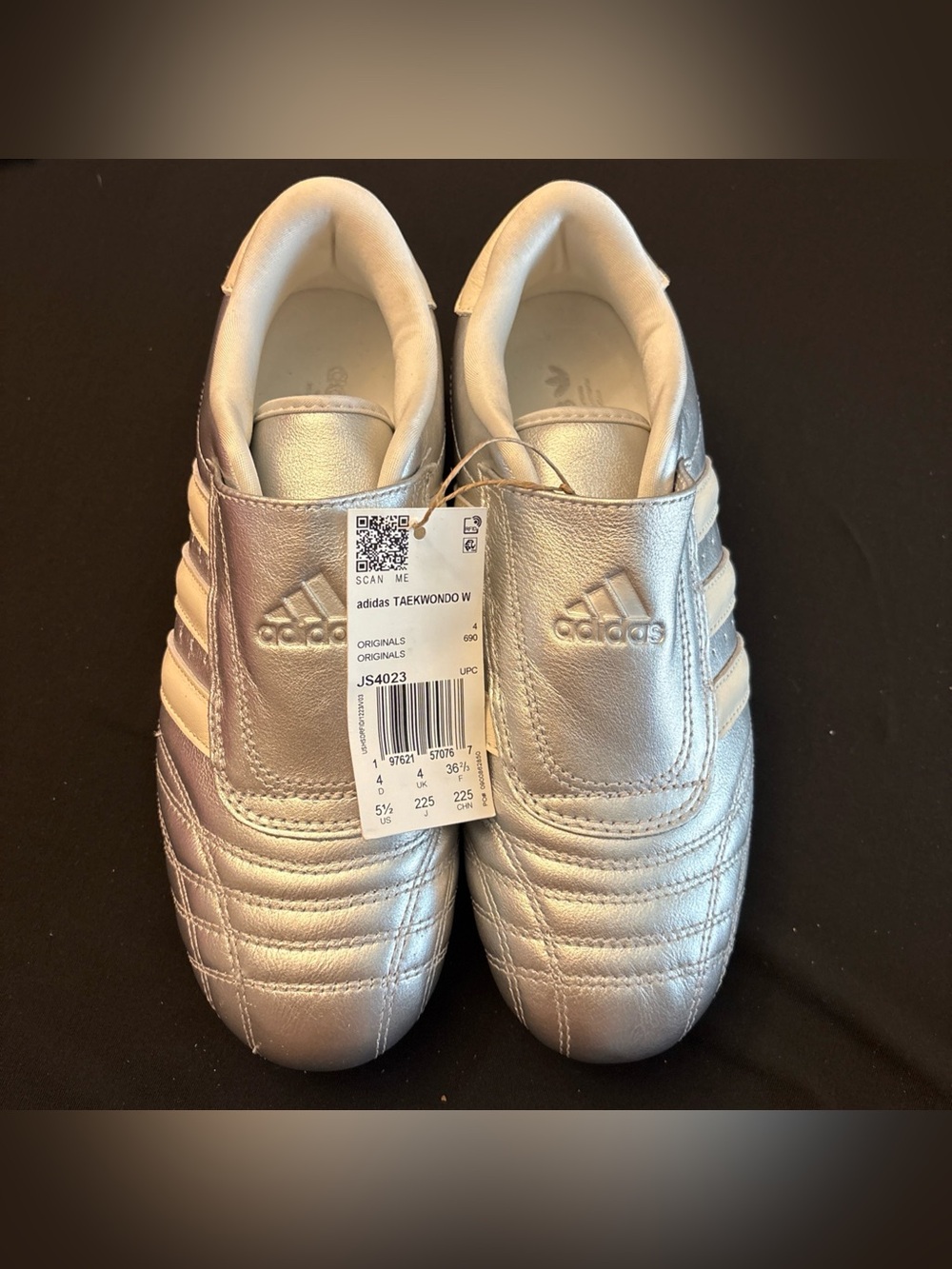 adidas Kids' Silver Taekwondo Shoes NWT size 5.5
